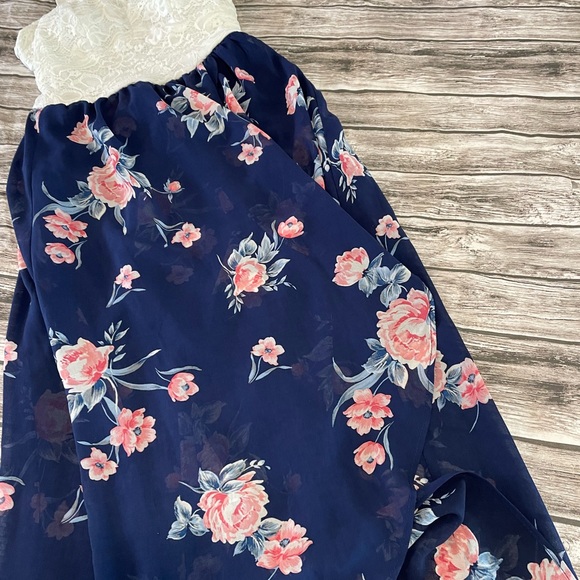 Lily rose dress - Picture 2 of 4